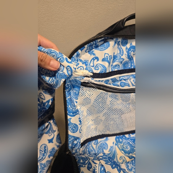 Lululemon black backpack - Picture 6 of 10